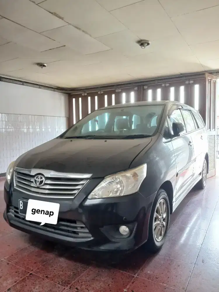 Di Jual Innova 2.0 V Manual MT 2012 bensin Cash
