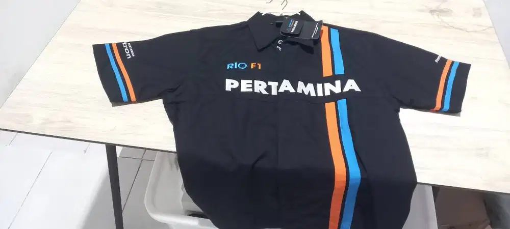 (Item Kolektor) Baju pertamina Rio Haryanto F1