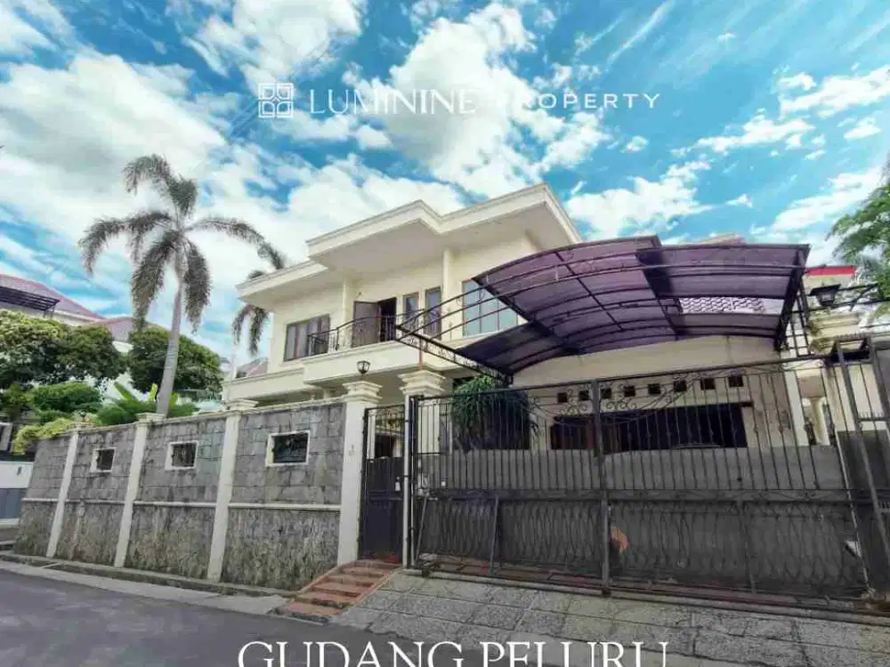 DIJUAL CEPAT,NEGO SAMPAI DEAL!RUMAH HOOK,MEWAH,DENGAN KOLAM RENANG DI GUDANG PELURU,TEBET JAKSEL.ROW JALAN LEBAR!!