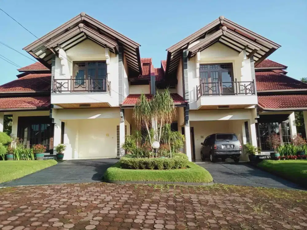di jual 2 villa yasmin