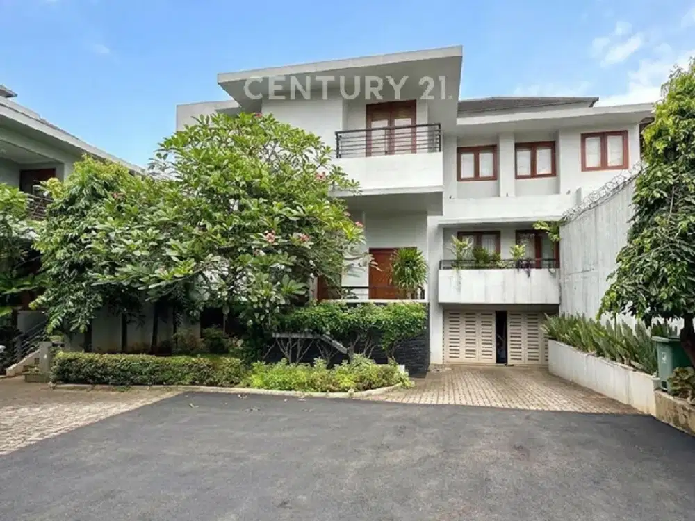 Dijual Town House Mewah Lebak Bulus Dekat TB Simatupang MRT