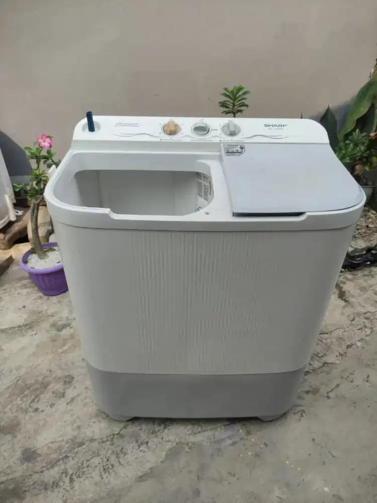 Mesin cuci 2 tabung shrap 8.5 KG