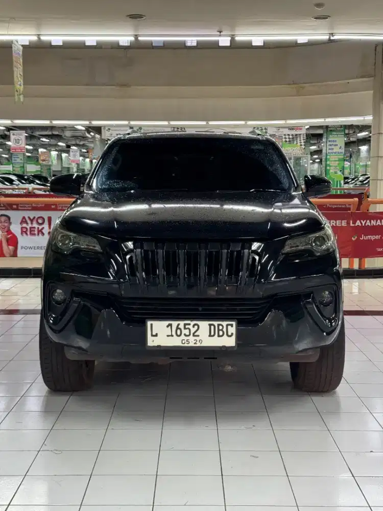 TOYOTA FORTUNER VRZ 2.4 AT 2016