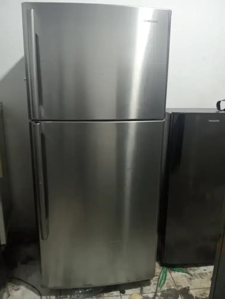Kulkas Samsung RT59mbsl