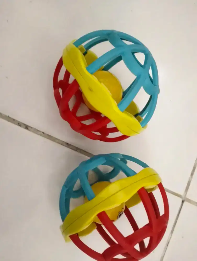 Bola kerincing bayi