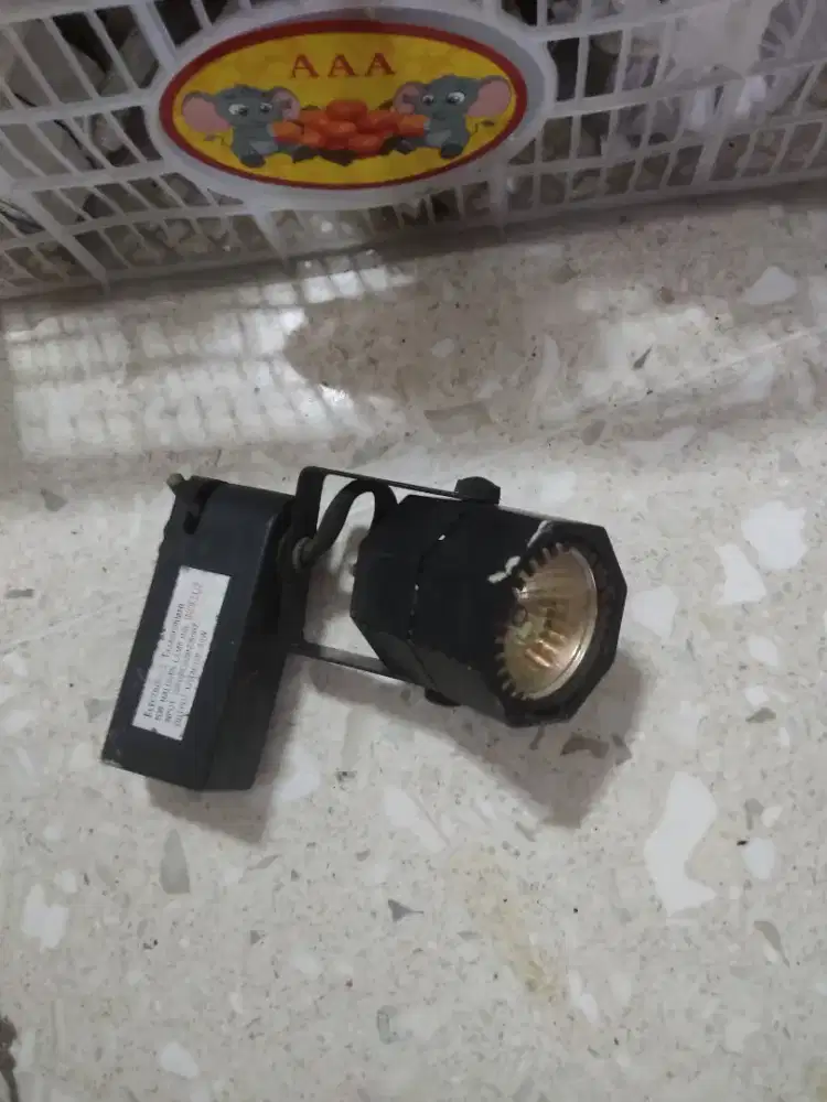 Lampu tembak ada 5 PCs + kabel