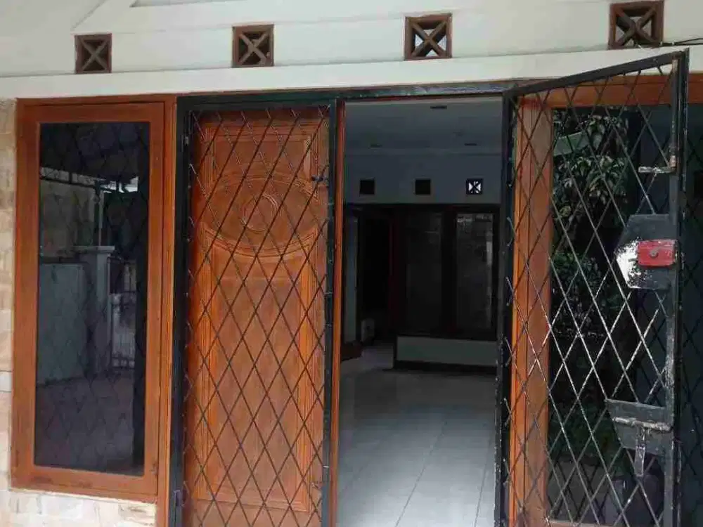 Rumah siap huni di Batununggal buah batu