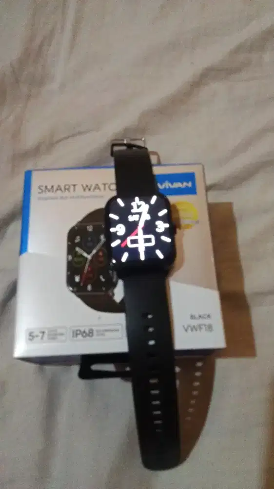 Smart watch vivan VWF 18 warna hitam