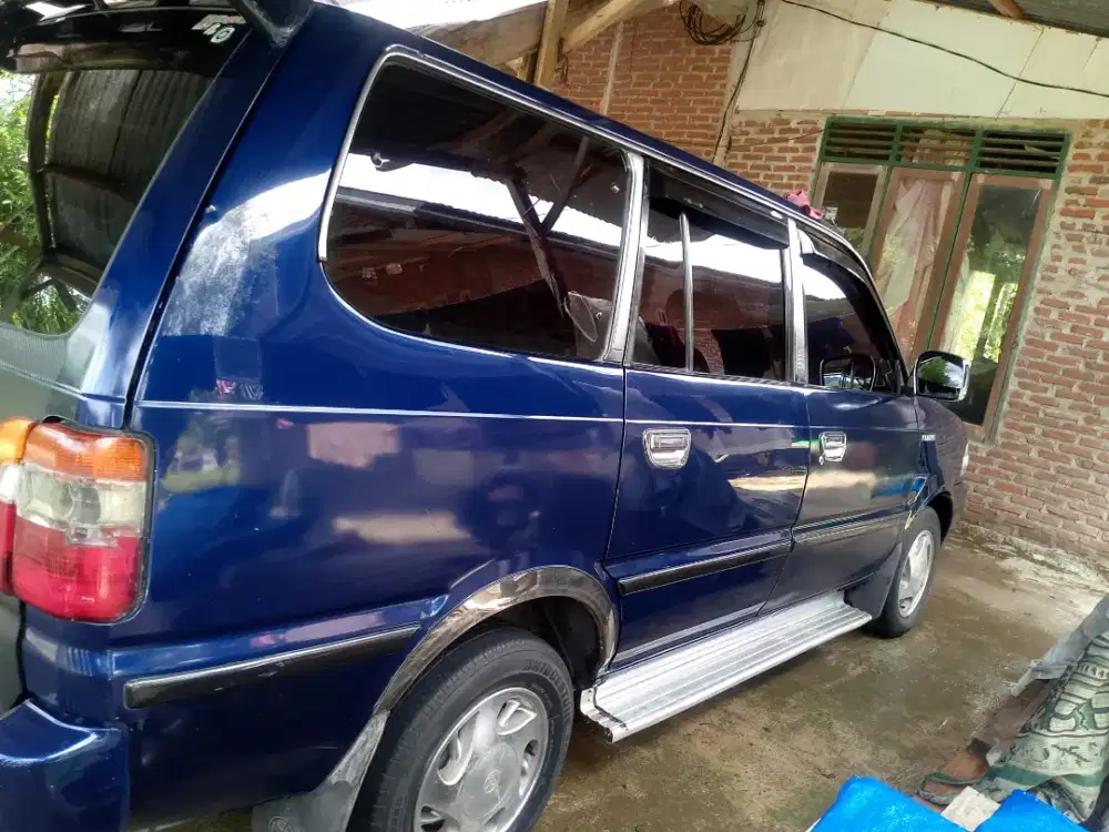 Kijang kapsul LGX EFI (Injeksi) 2.0 bensin Thn 2001