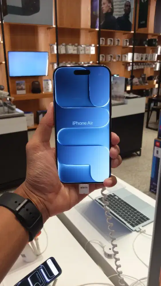 CICILAN RINGAN CUKUP KTP IPHONE AIR PAKE HOMECREDIT