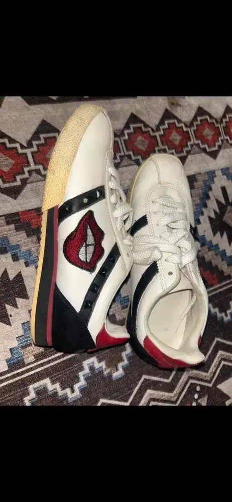 charles and keith sneakers original size 36