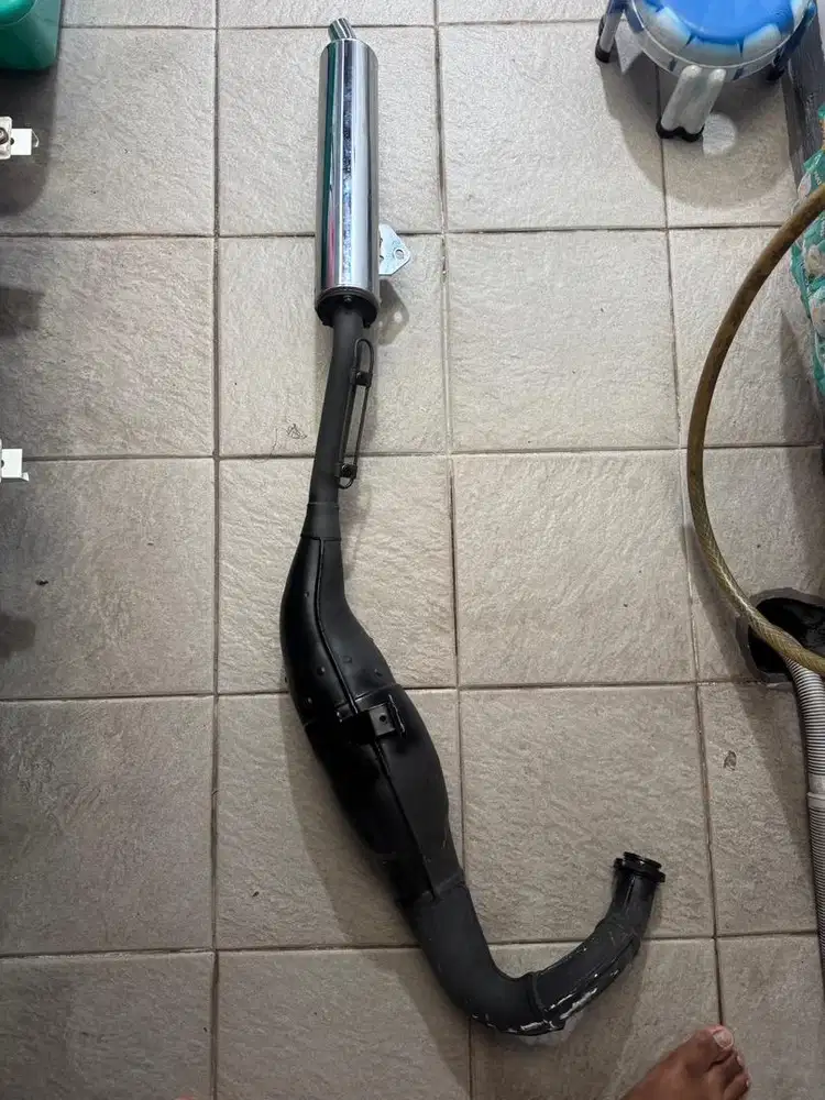 knalpot standar kawasaki binja rr original