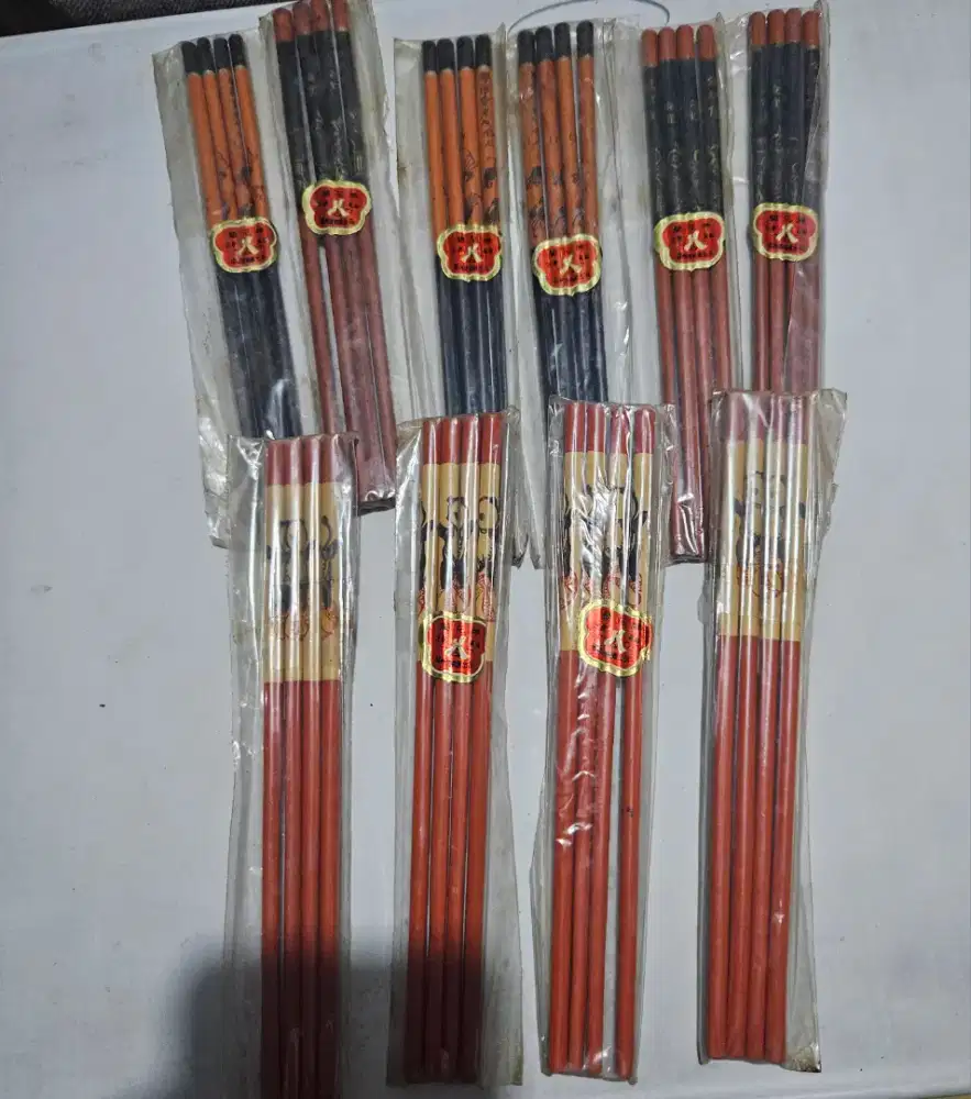 Sumpit kayu bercorak