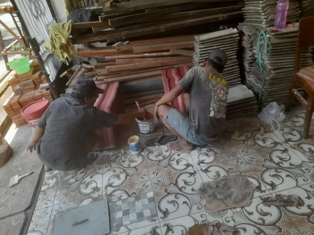 Tukang bangunan