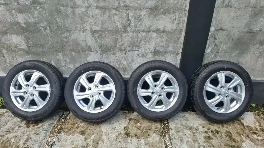 DIJUAL VELG ORIGINAL BRIO SATYA DAN BAN COPOTAN 99%