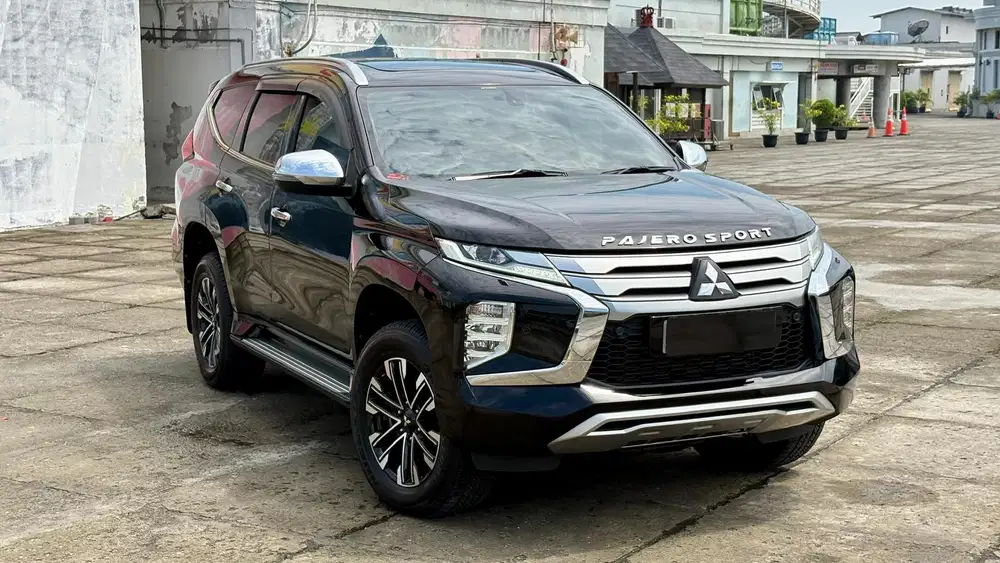 [KM 18.000AN]MITSUBISHI PAJERO SPORT DAKAR 4X2 HITAM AT 2023