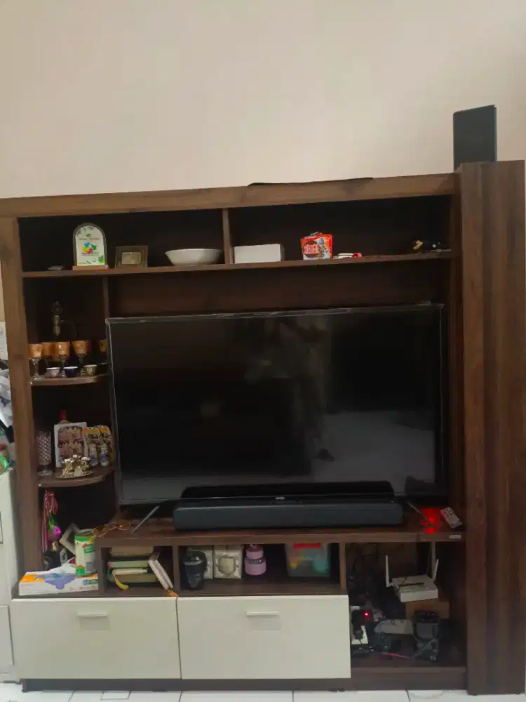 Lemari TV ... Lebar 1.5 meter
