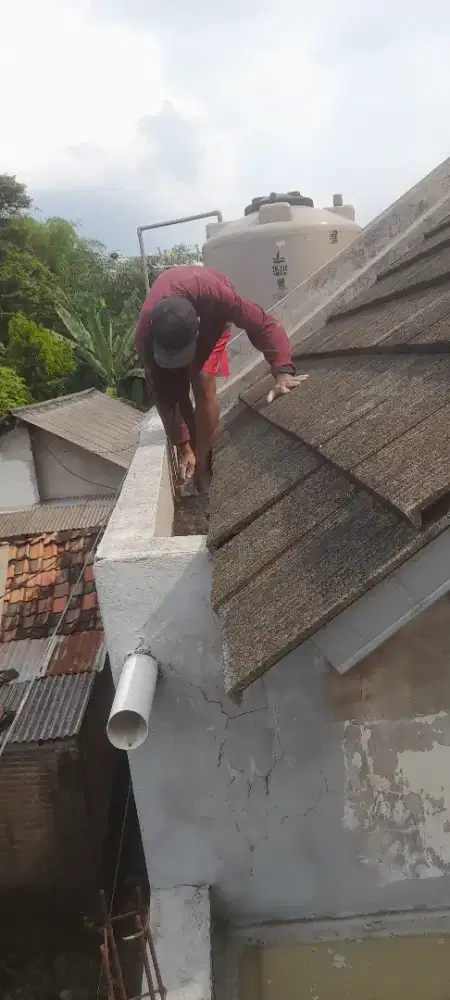 Tukang bangunan