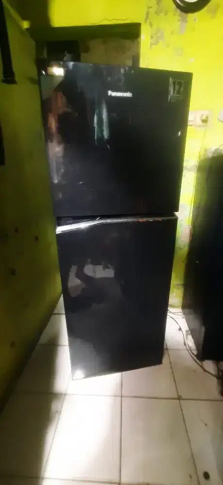 kulkas 2 pintu PANASONIK GRATIS ANTAR Nego