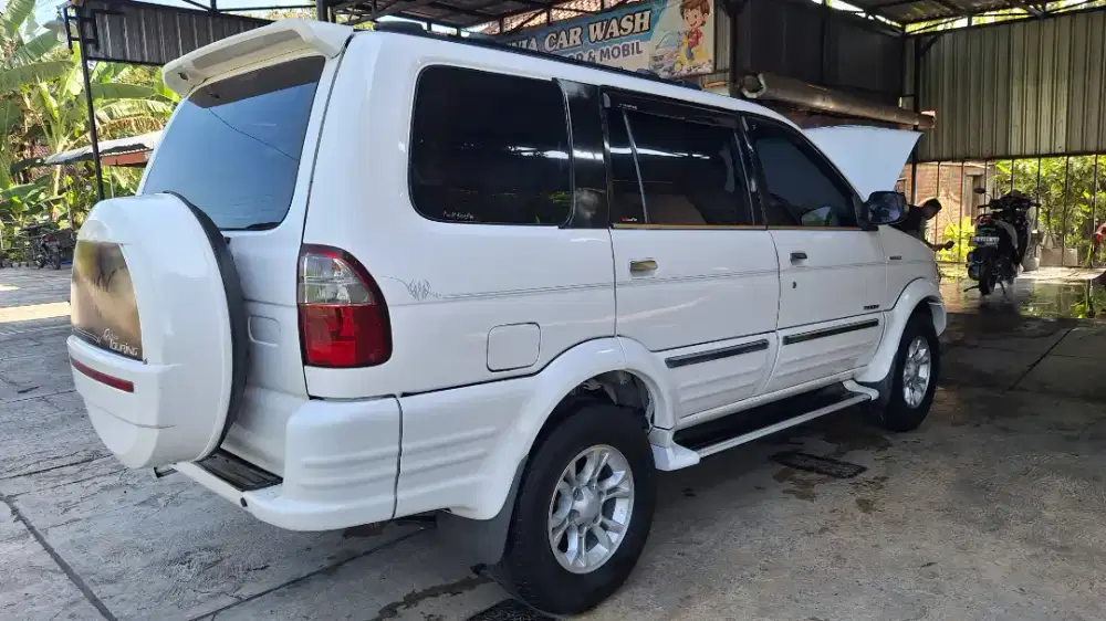 GRAND TOURING PUTIH 2012 ANTIK