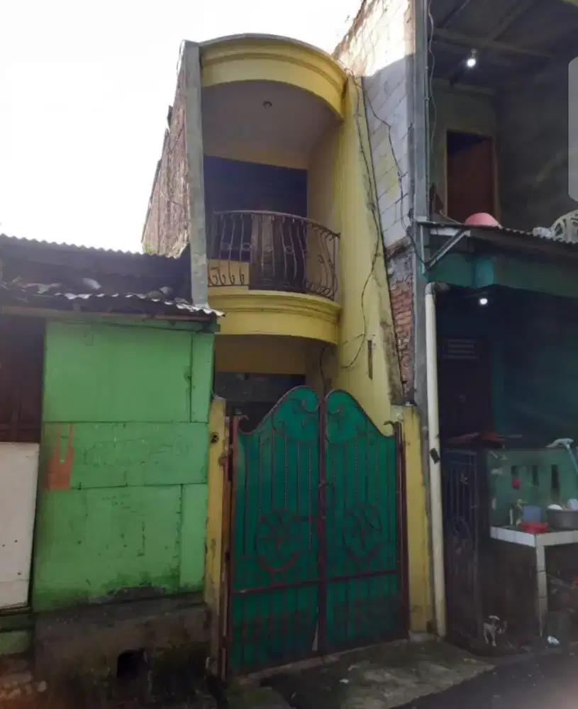 Dijual RUMAH SUPER STRATEGIS JATINEGARA JAKARTA TIMUR 2 Lantai