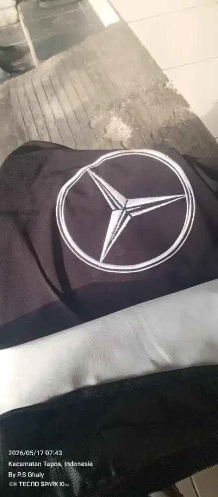 Sarung mobil mercy c300