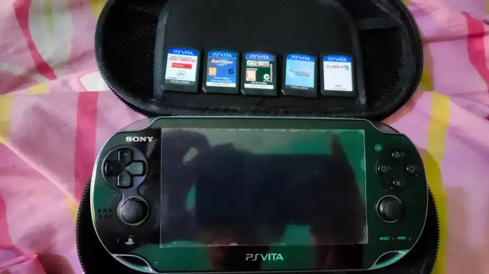 PS vita fat masih segel kondisi normal
