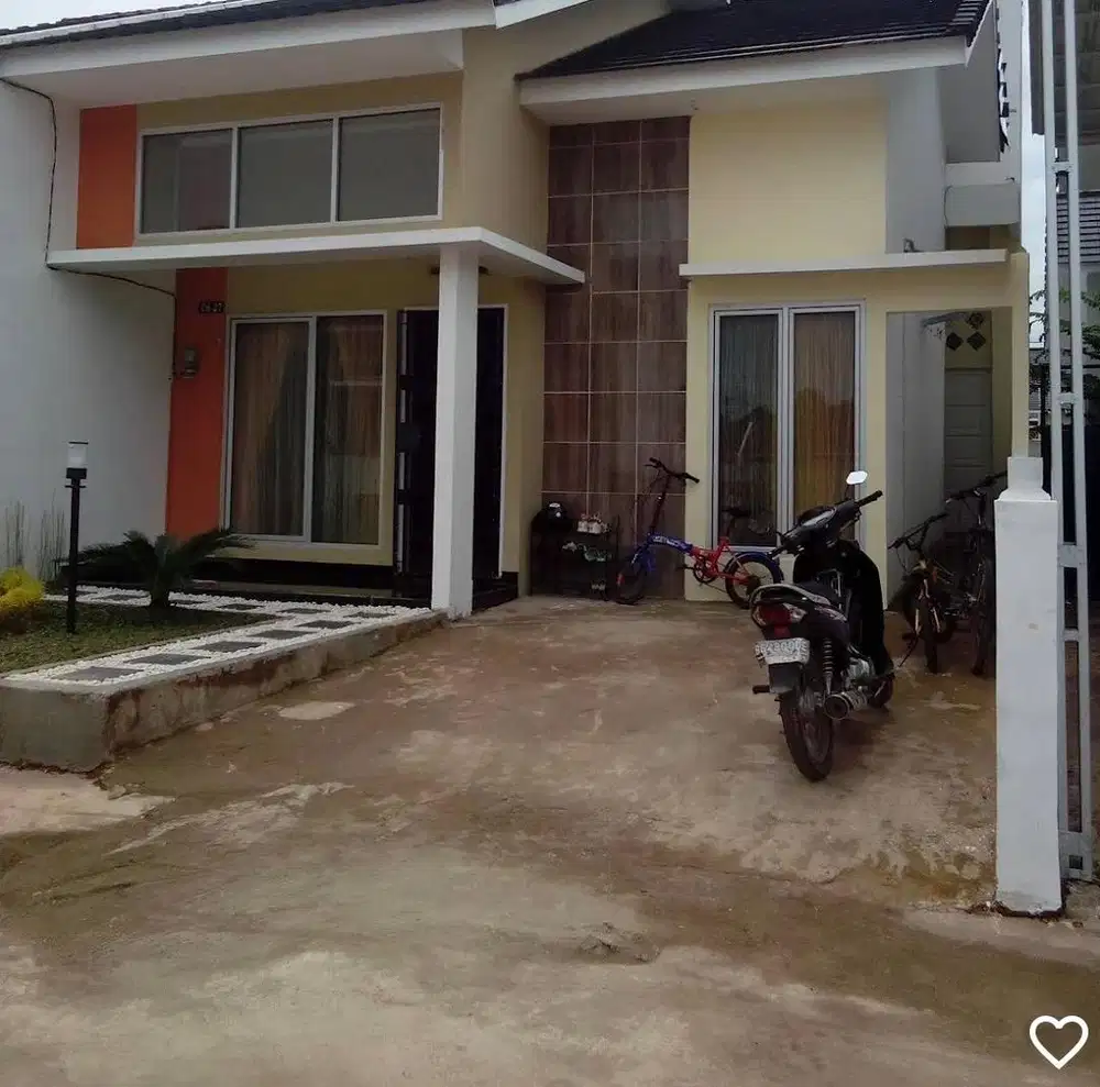 Disewakan Rumah 2 lantai bebas banjir, tahunan