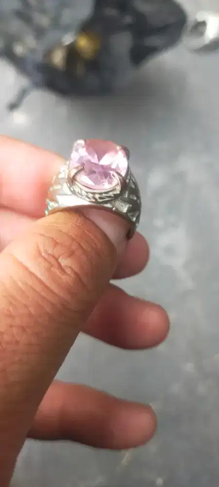 Batu Ros / safir merah mudah