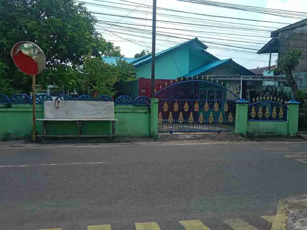 Dijual rumah di jalan utama Tanjung Pinang Kepulauan Riau harga 900 juta nego luas tanah 674 meter