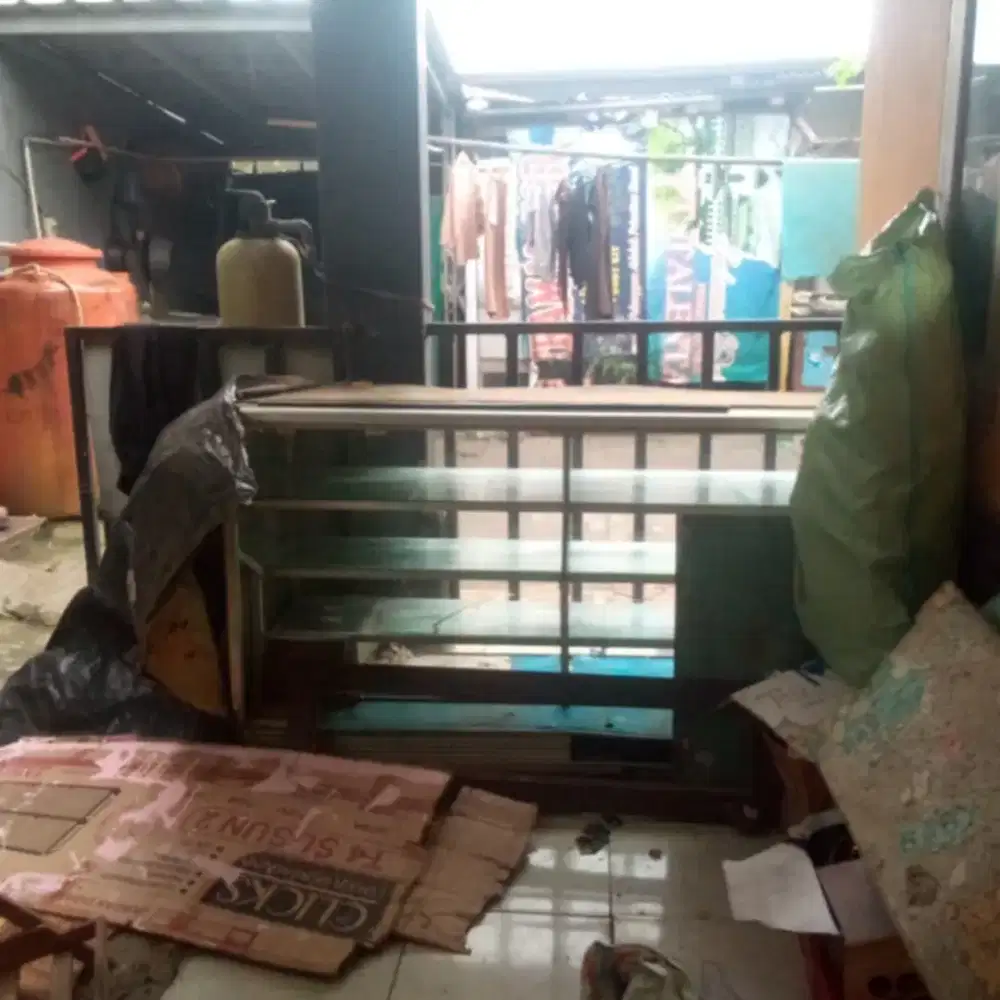 Etalase ukuran 120x50