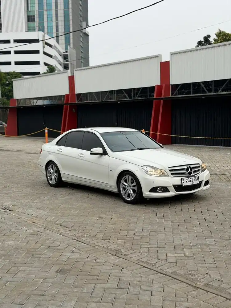 Mercedes Benz C200 2012 Avantgard