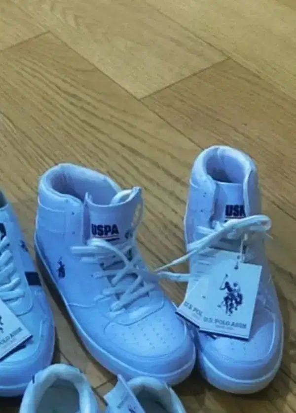 Original beli di Turkey Model high top warna putih Kondisi masih bagus