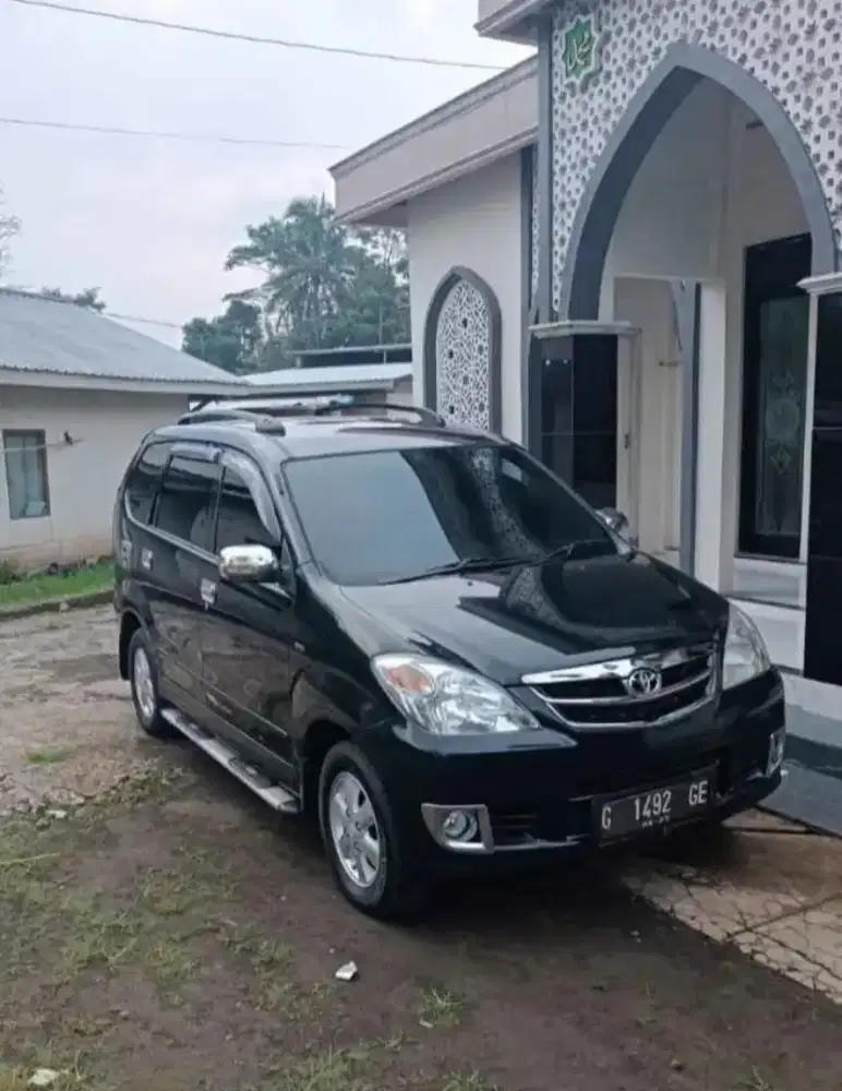 Toyota avanza 1,3 G 2009 bensin manual
