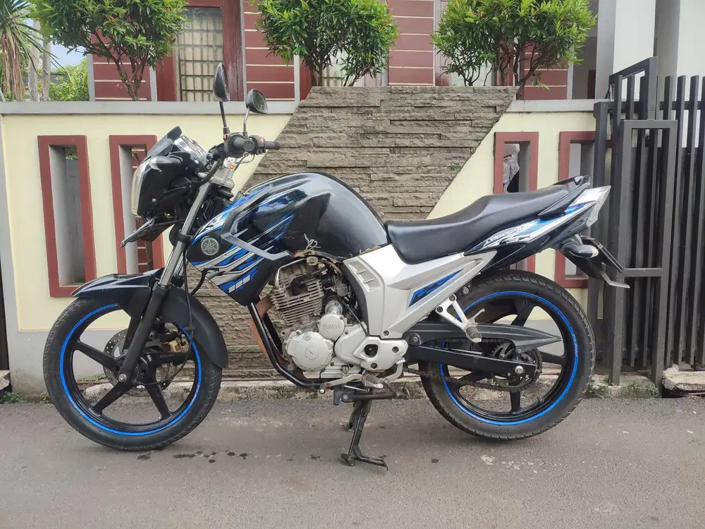 YAMAHA SCORPIO Z225CC TAHUN 2012