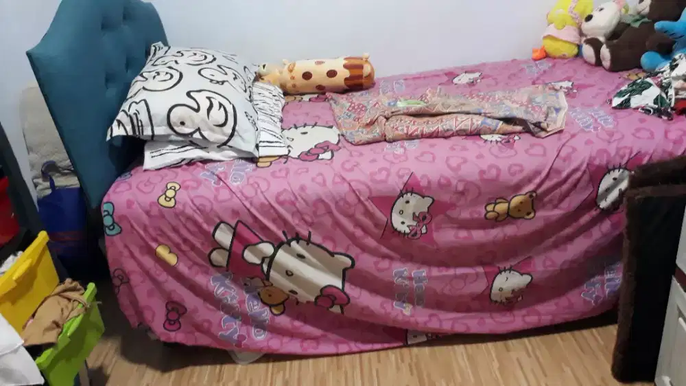Springbed standing minimalis informa