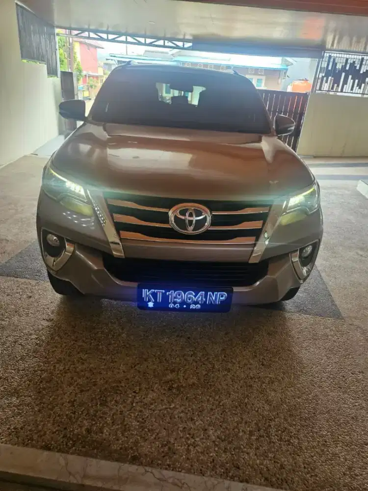 Dijual mobil fortuner siap pakai