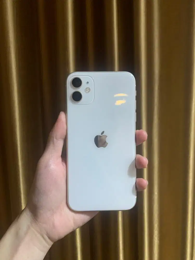 iPhone 11 White 64GB Full Fungsi Siap Pakai