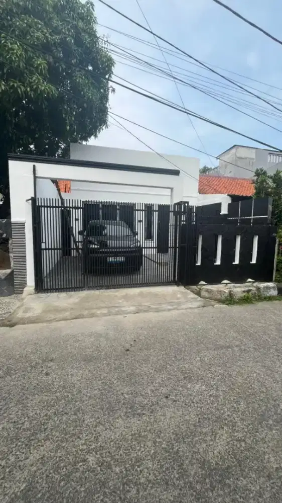 Rmh Baru besar murah SHM Jln Besar Strategis Kelapa Gading lgs Pemilik