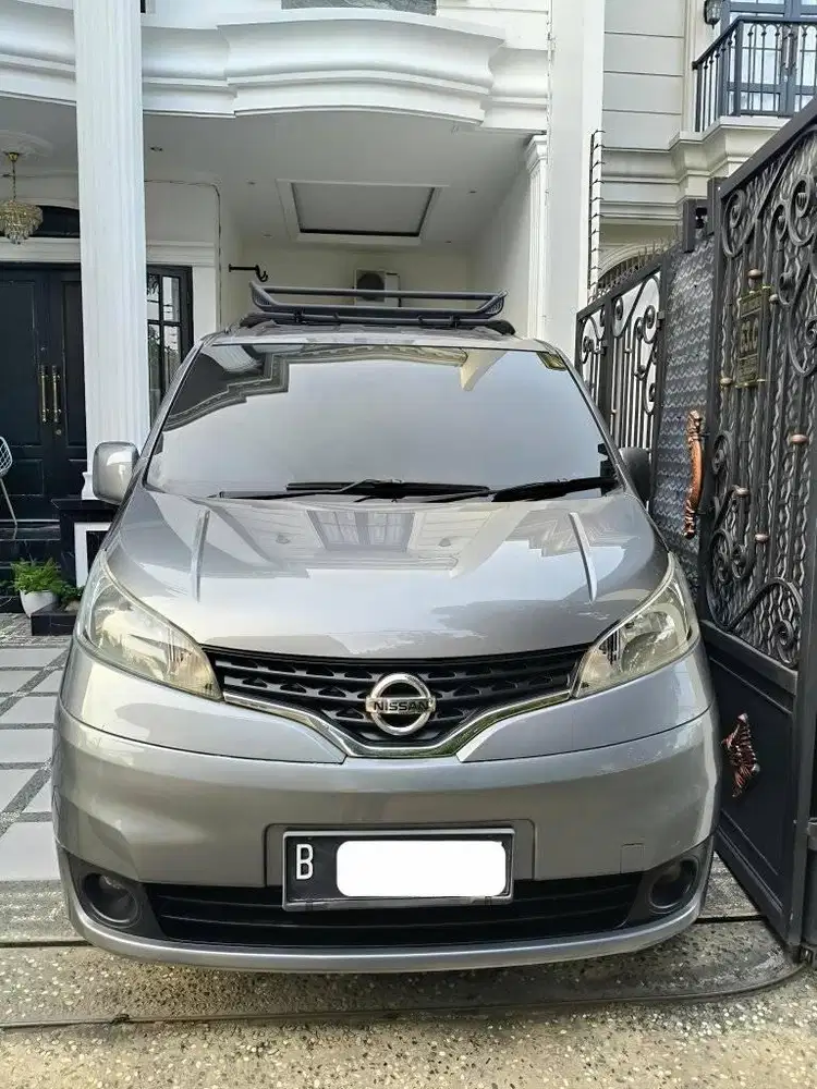 Nissan Evalia XV AT