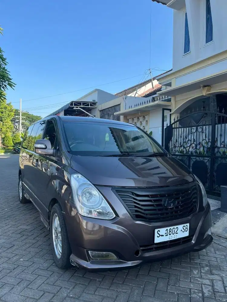 Hyundai H1 XG AT 2016 Pajak Baru AC Dingin Siap Pakai Ban Tebal MURAH