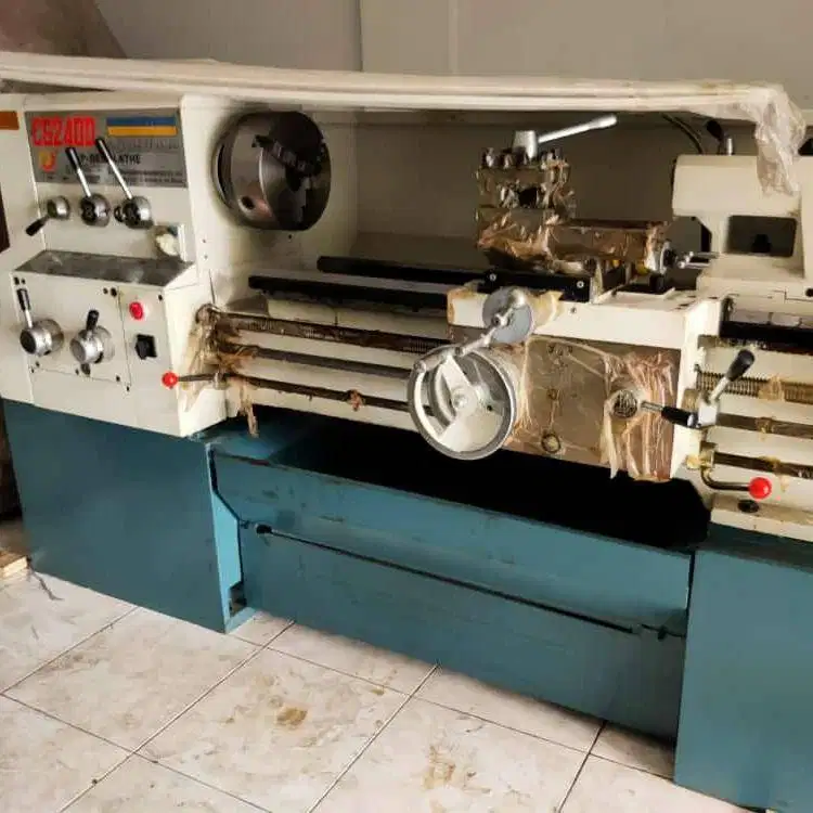 Dibutuhkan Operator Mesin Bubut Manual