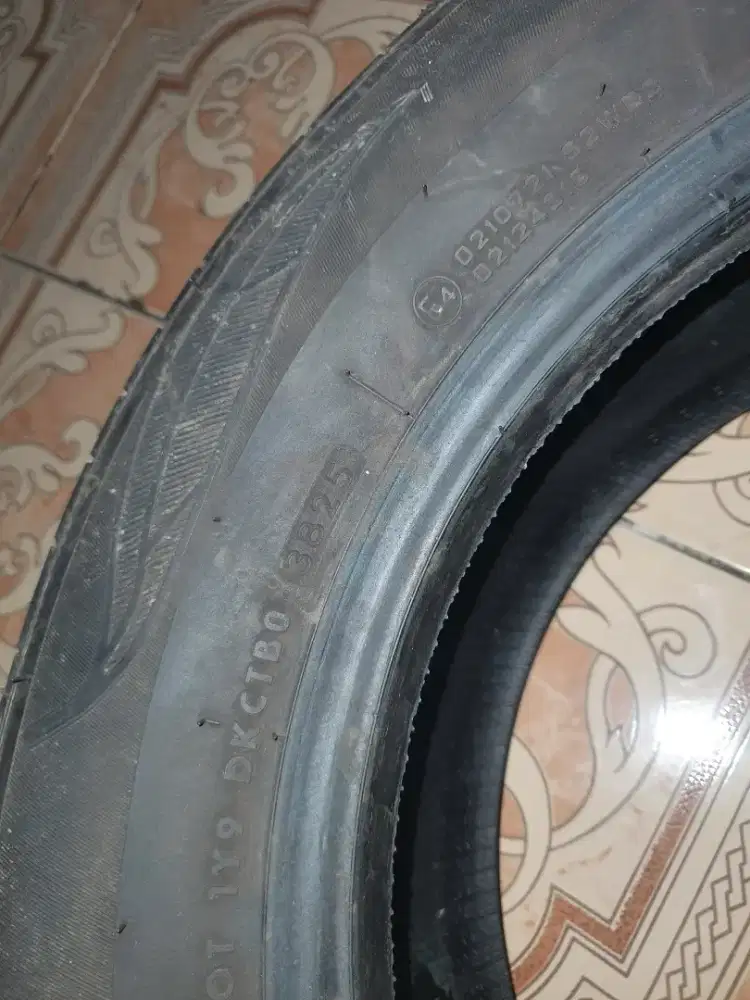 1 Ban Mobil GT radikal champiro ecotec 195/65 R15