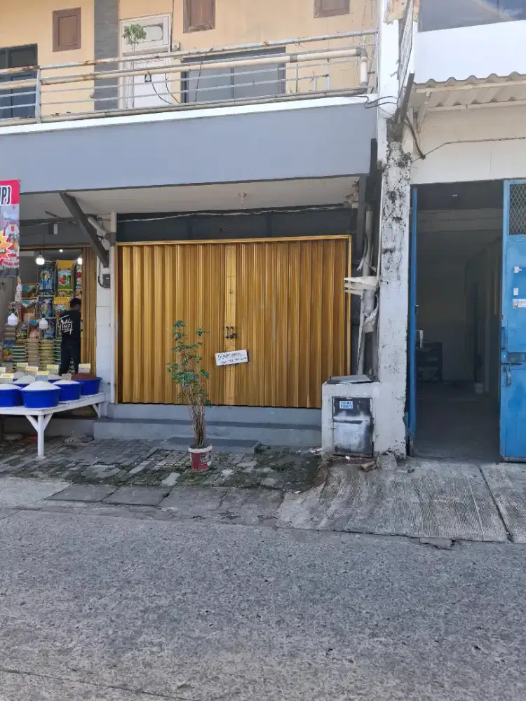 Disewakan 2 ruko