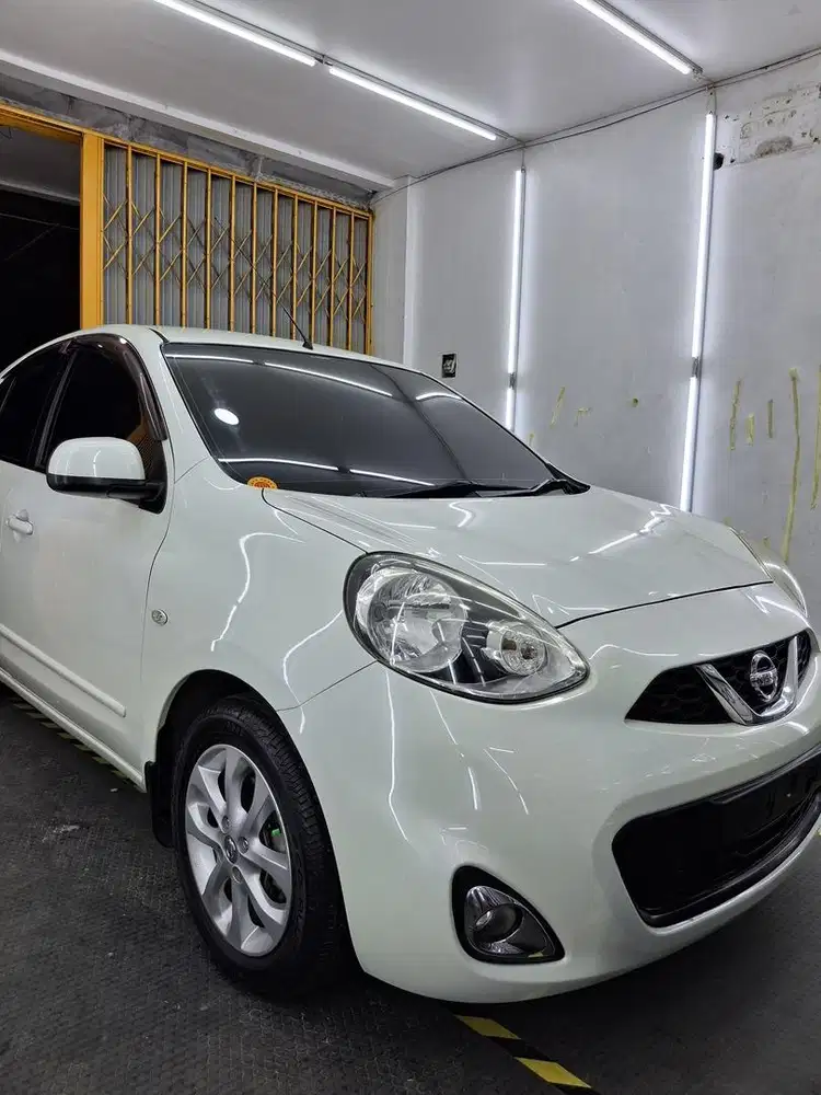 Nissan March 1.5 (CBU)