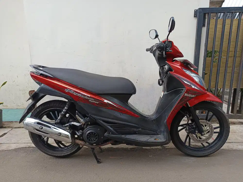 Suzuki hayate 125cc 2011 lengkap  pajak hidup