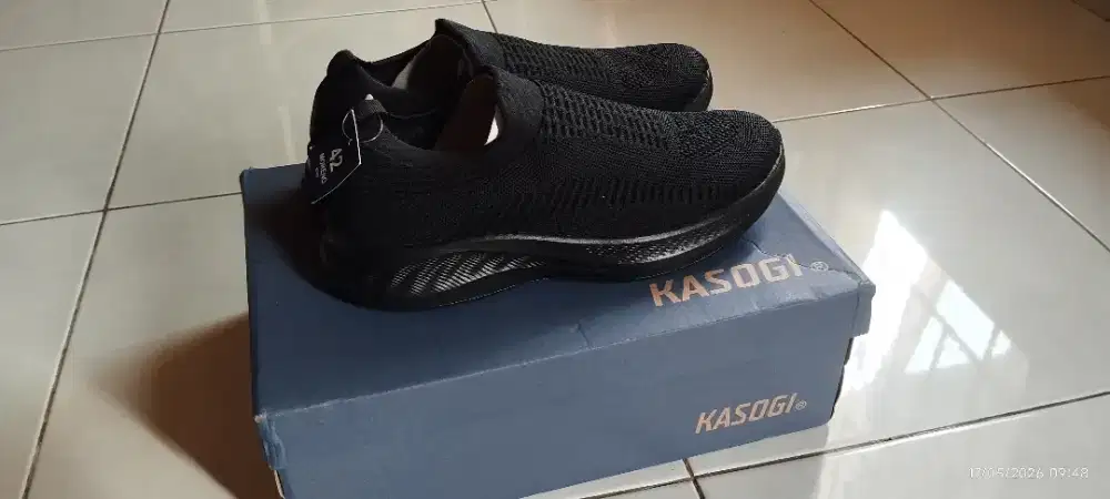 SEPATU SLIP ON MEREK KASOGI ORIGINAL