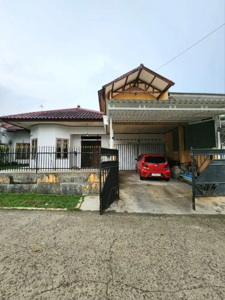 Dijual rumah megapolitan estate 1 1/2 lantai limo cinere depok