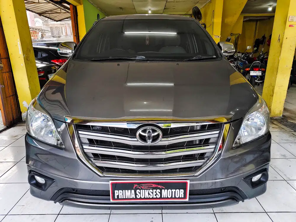 TOYOTA INNOVA 2.5 G DIESEL AT 2014 MATIC SOLAR PERFECT CONDS NO V 2015