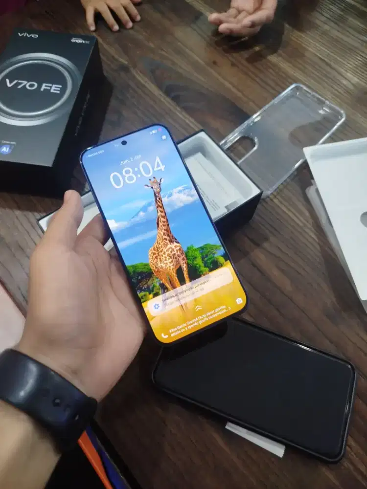 Vivo v70 fe neww